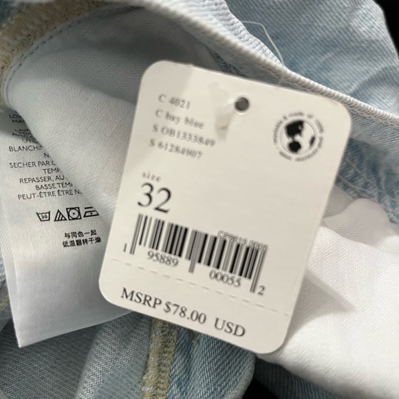 We The Free Wide Crop Flare Jeans Light Wash Bay Blue Inseam 26 fly button - Picture 8 of 10